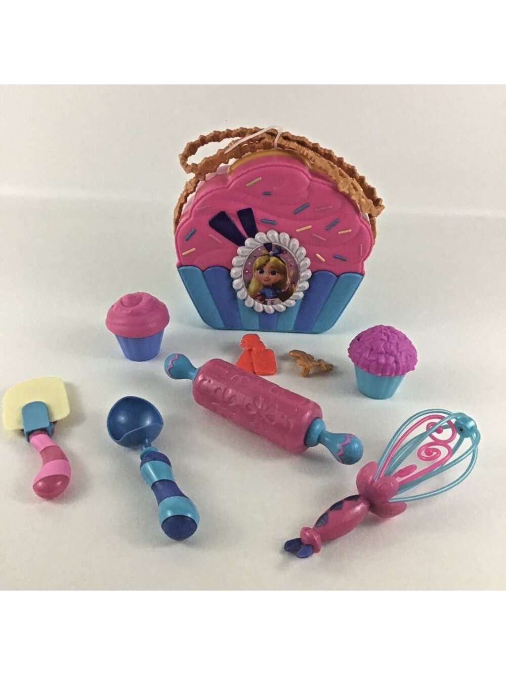 Disney Jr Alice's Wonderland Baker's Bag Playset Cupcake Whisk Scoop Rolling Pin
